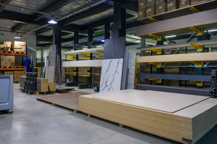 Փոքր արտադրամասից մինչև կահույքի խոշոր արտադրող. Alex Home Furniture